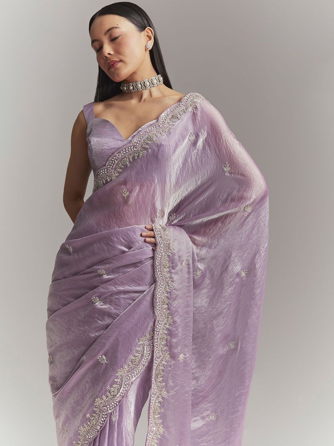 KALKI Fashion Women Floral Embellished Embroidered Saree